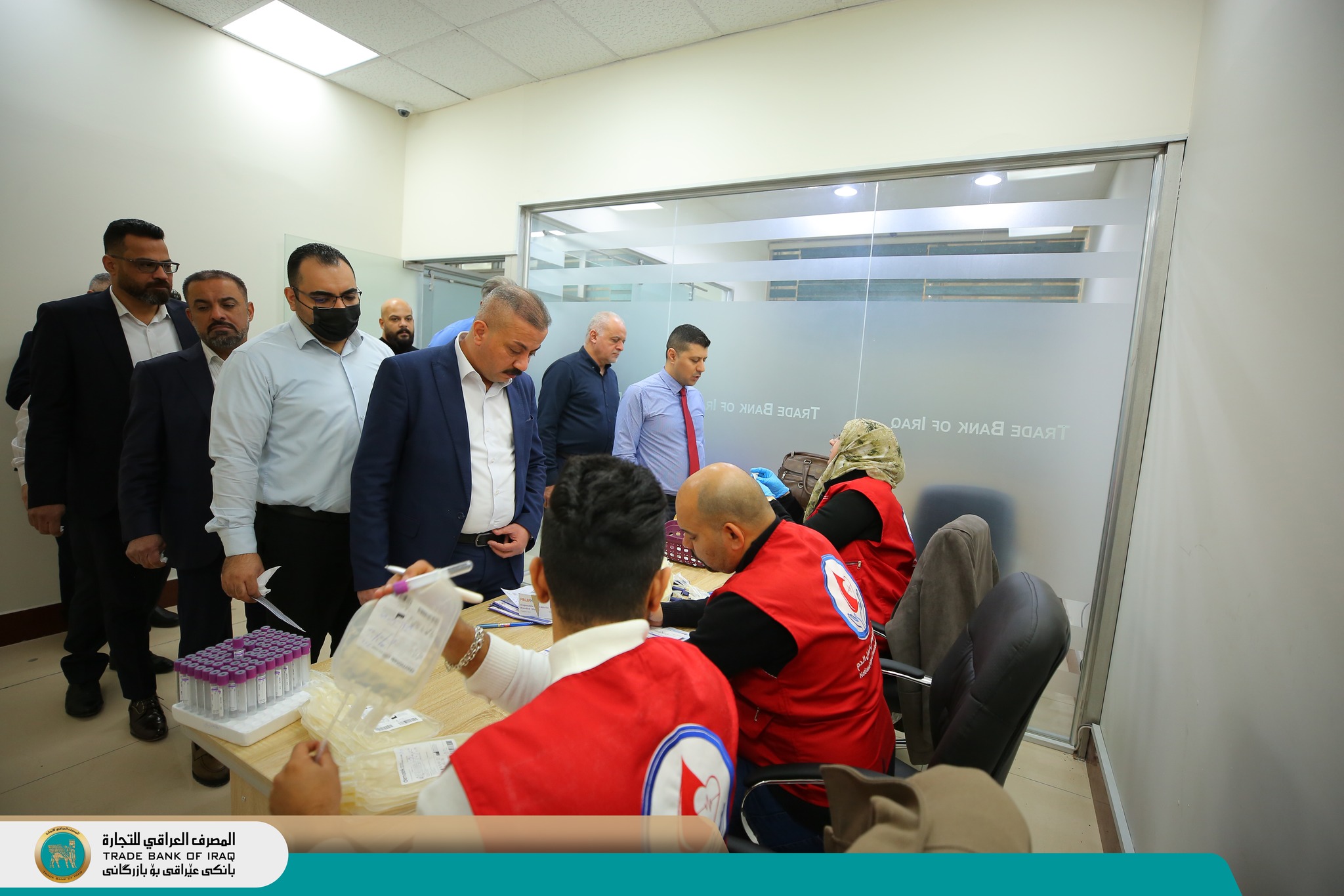 أقام المصرف العراقي للتجارة TBI بالتنسيق مع المركز الوطني لنقل الدم حملة لموظفي المصرف للتبرع بالدم